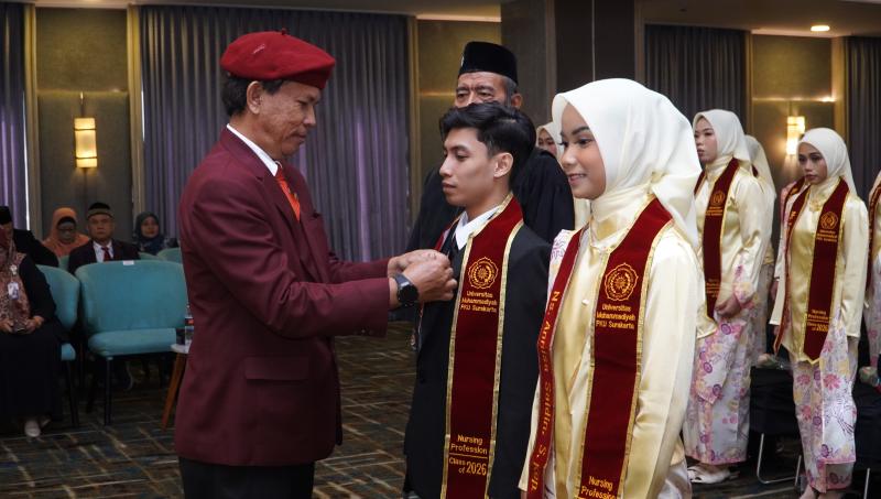 22 Mahasiswa UMPKU Surakarta Resmi Dilantik sebagai Ners, Siap Mengabdi untuk Masyarakat